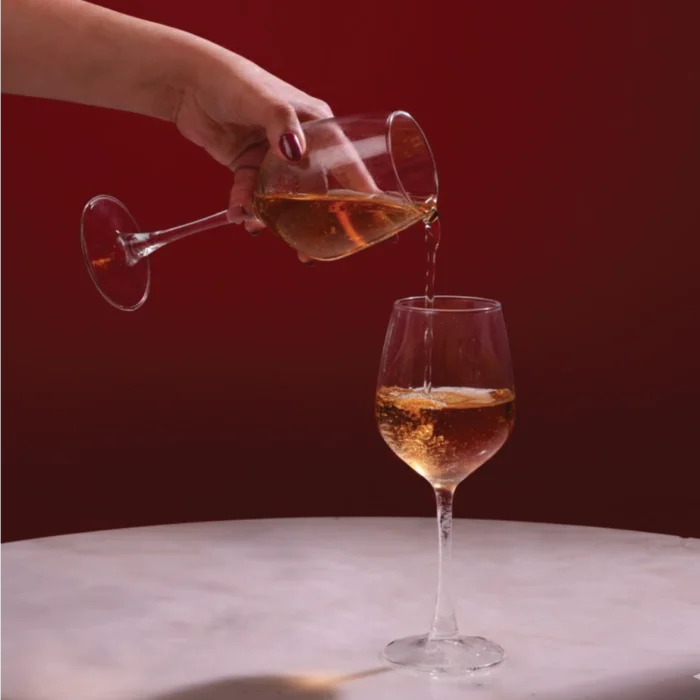 Twin Aura Wine Glasses – Elegant Modern Drinkware Set of 2