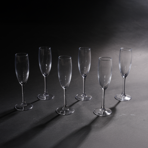 Elegant Crystal-Clear Champagne Flutes – Set of 6 Sparking Wine Glasses