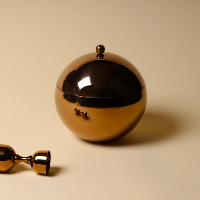 Sphere Chill – Copper Edition-Spherical Ice Bucket - Insulated Round Barware with Lid - Image 1